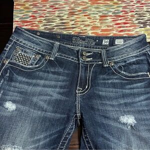 Miss Me Women's Distressed Blue Cropped Capri